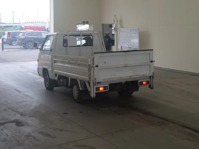 Mitsubishi Delica Truck  с аукциона в Японии