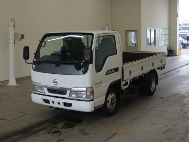 Nissan Atlas  с аукциона в Японии