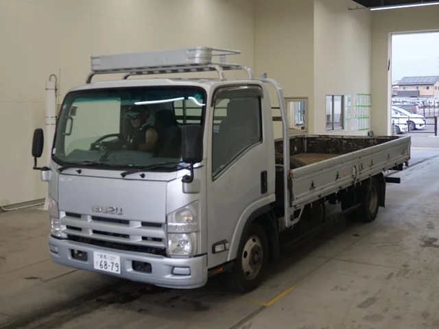 Isuzu Elf  с аукциона в Японии