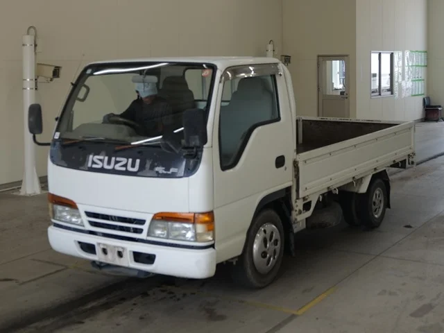 Isuzu Elf  с аукциона в Японии