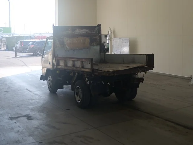 Mitsubishi Fuso Canter  с аукциона в Японии