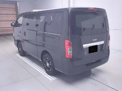 ISUZU COMO