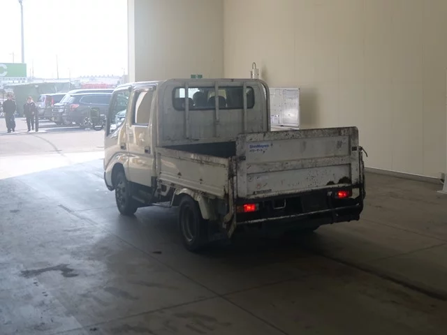 Toyota ToyoAce  с аукциона в Японии