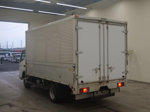 Mitsubishi Fuso Canter  с аукциона в Японии