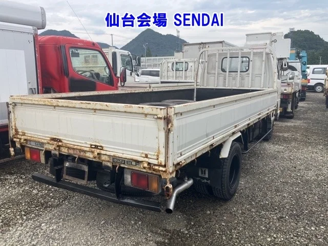 Isuzu Elf  с аукциона в Японии