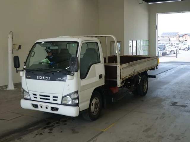 Isuzu Elf  с аукциона в Японии