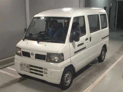 NISSAN CLIPPER VAN