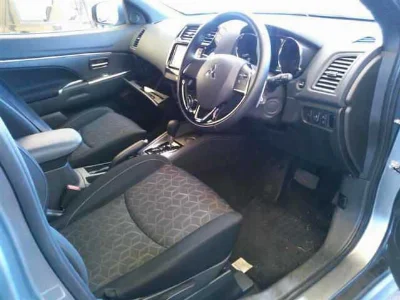 MITSUBISHI RVR