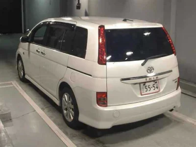 TOYOTA ISIS