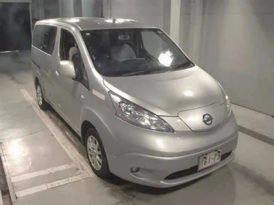 NISSAN E-NV200 WAGON