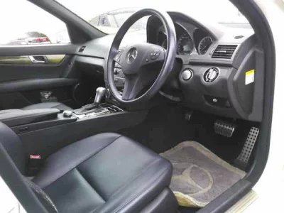 MERCEDES BENZ C CLASS
