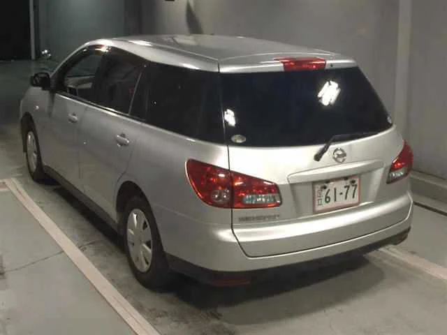 Nissan Wingroad  с аукциона в Японии
