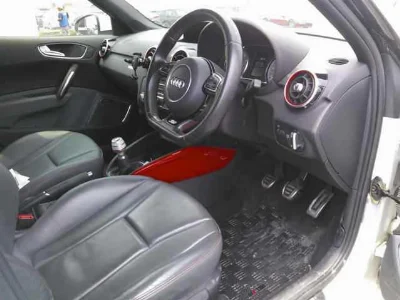 AUDI S1