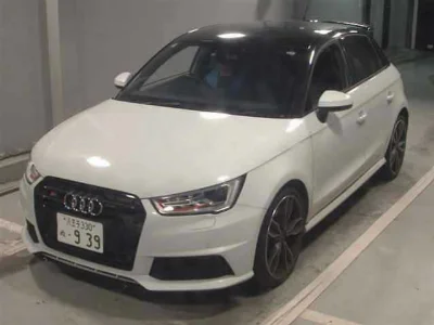 AUDI S1