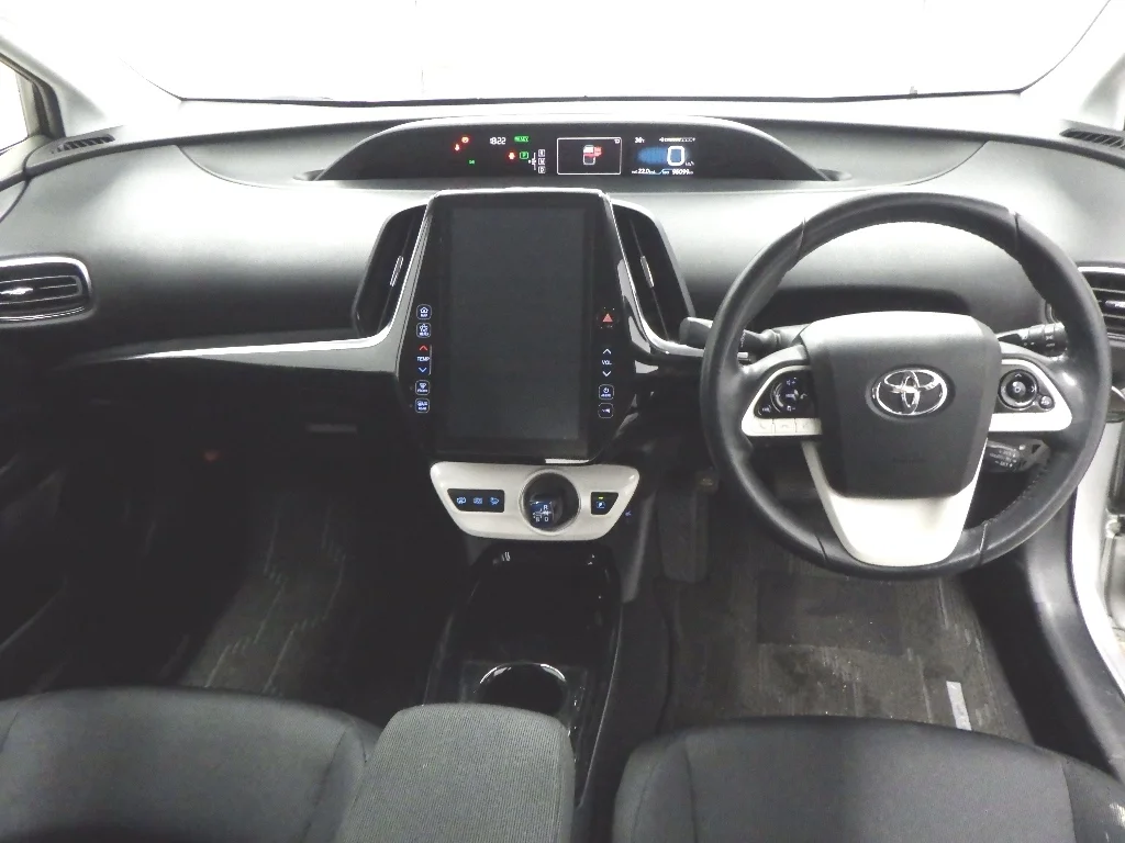 Toyota Prius  с аукциона в Японии