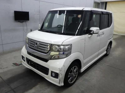 HONDA N BOX PLUS