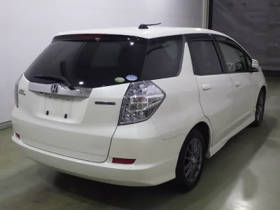 HONDA FIT SHUTTLE