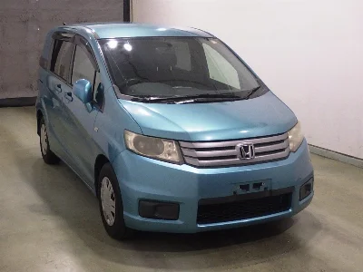 HONDA FREED SPIKE