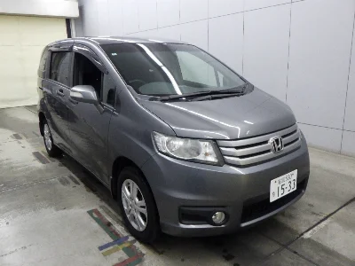 HONDA FREED SPIKE