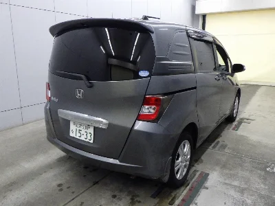 HONDA FREED SPIKE