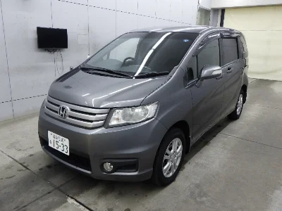 HONDA FREED SPIKE