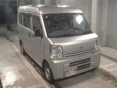 NISSAN CLIPPER VAN