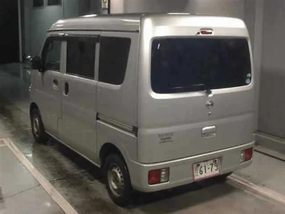 NISSAN CLIPPER VAN