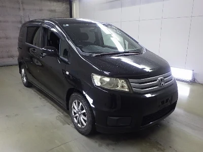 Honda FREED SPIKE