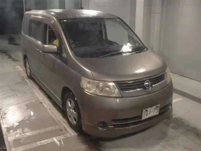NISSAN SERENA