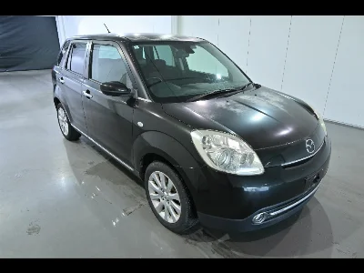 MAZDA VERISA