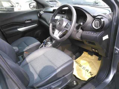 NISSAN KICKS