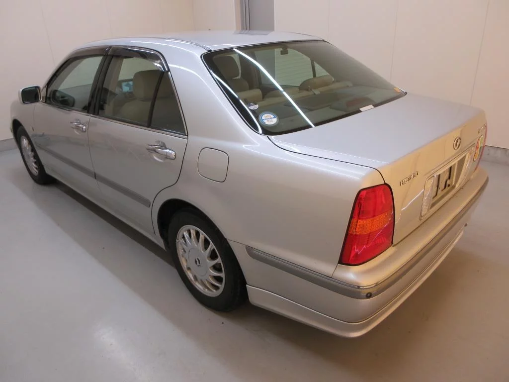 Toyota Progres  с аукциона в Японии
