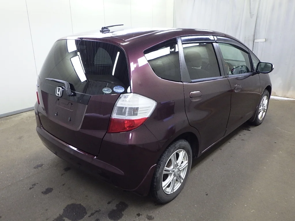 Honda Fit  с аукциона в Японии