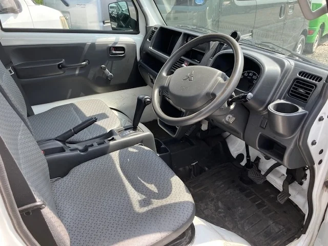 Mitsubishi Minicab Truck  с аукциона в Японии