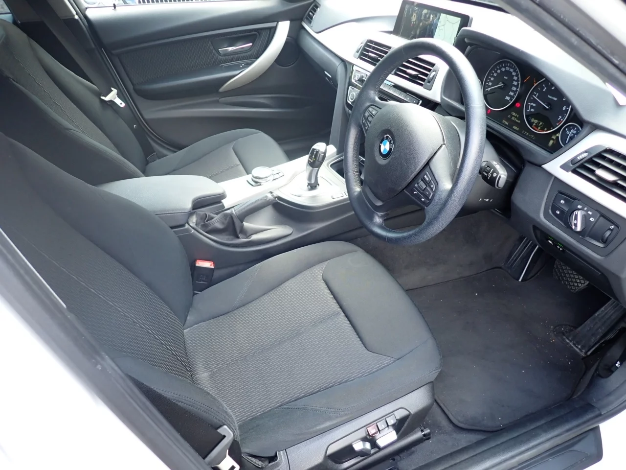 BMW 3-Series  с аукциона в Японии