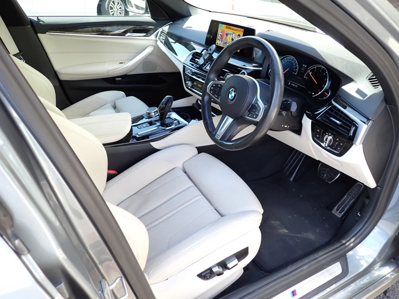 BMW 5-Series  с аукциона в Японии