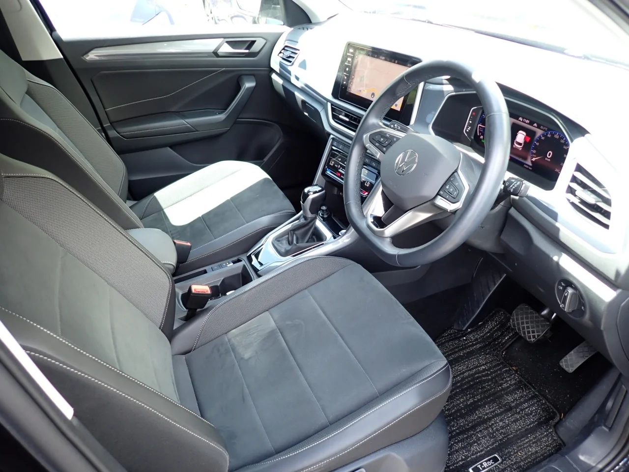 Volkswagen T-Roc  с аукциона в Японии