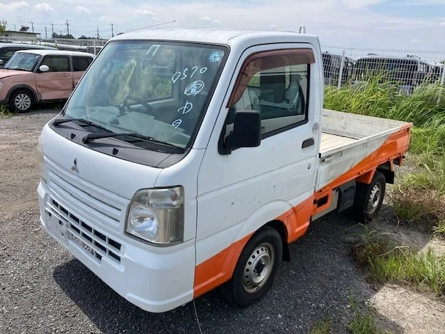 Mitsubishi Minicab Truck  с аукциона в Японии