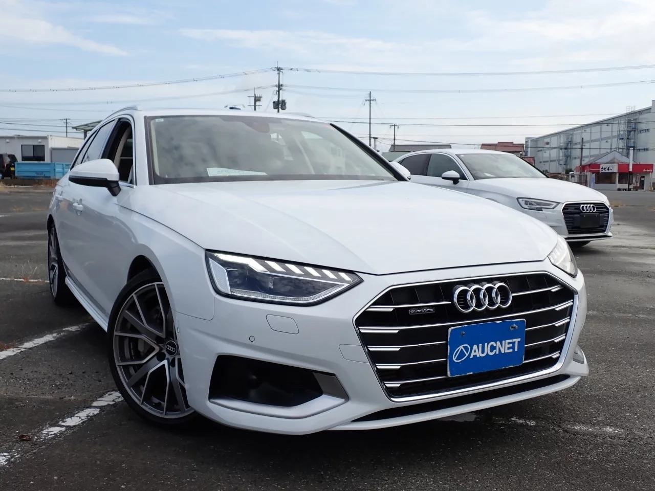Audi A4 Avant  с аукциона в Японии