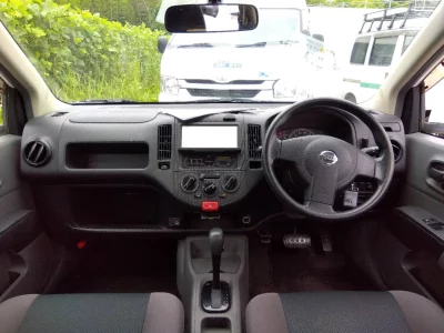 Nissan AD
