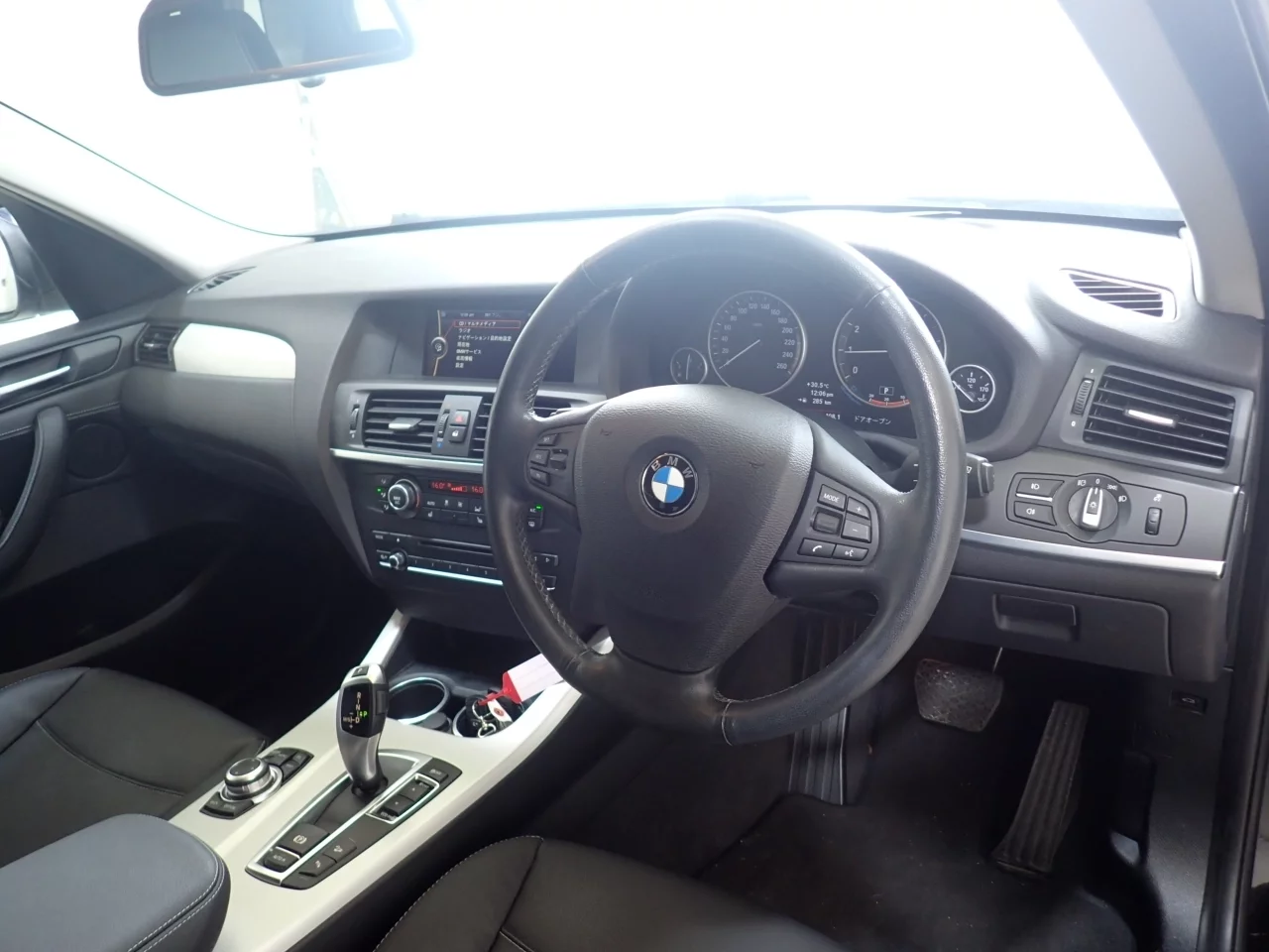BMW X3  с аукциона в Японии