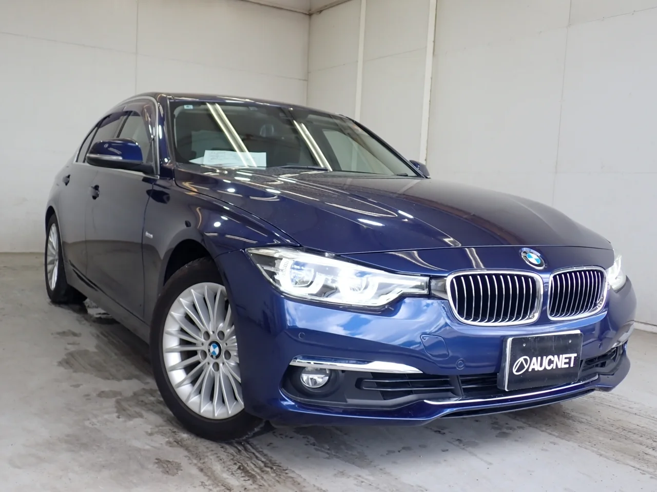 BMW 3-Series  с аукциона в Японии
