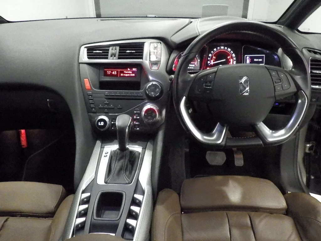 Citroen DS5  с аукциона в Японии