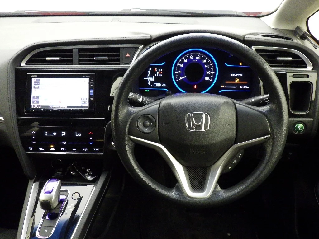 Honda Shuttle  с аукциона в Японии