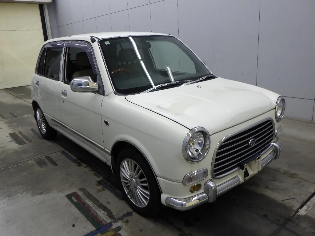 Daihatsu Mira  с аукциона в Японии