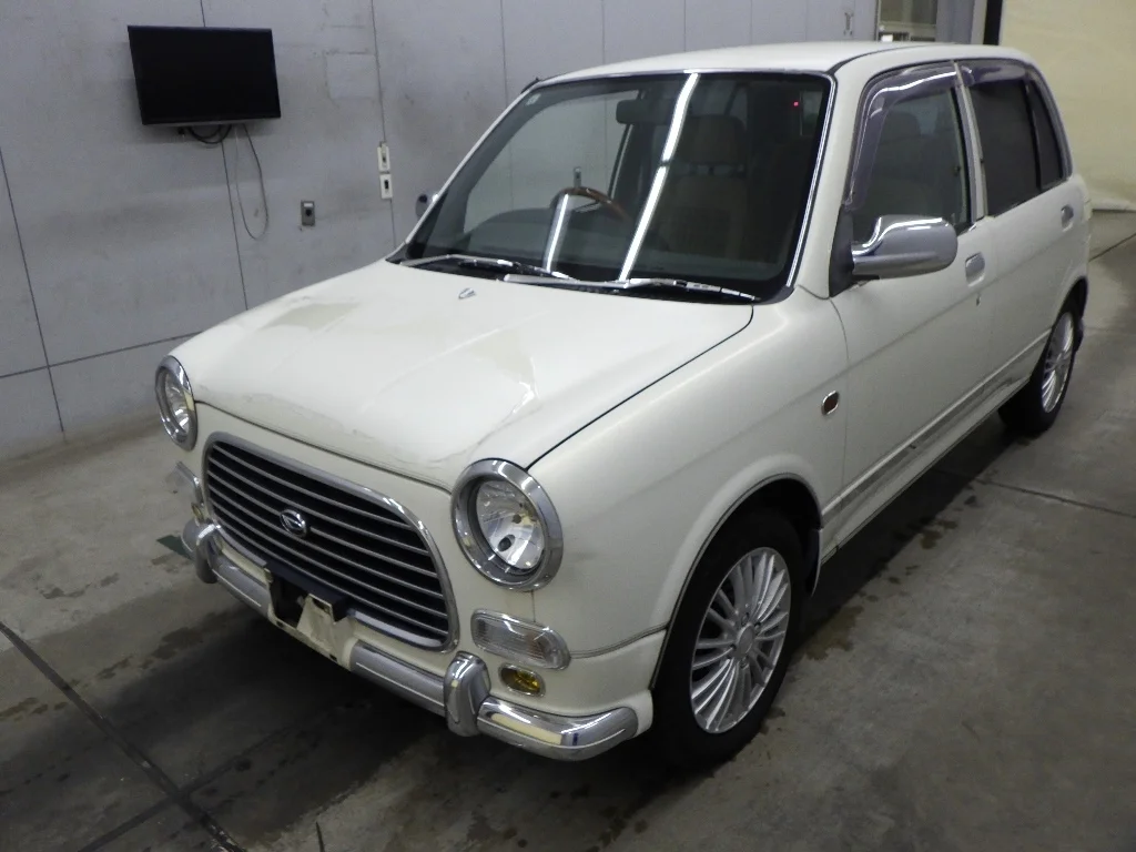 Daihatsu Mira  с аукциона в Японии