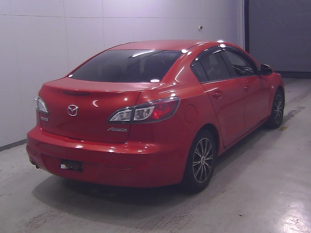 Mazda Axela  с аукциона в Японии
