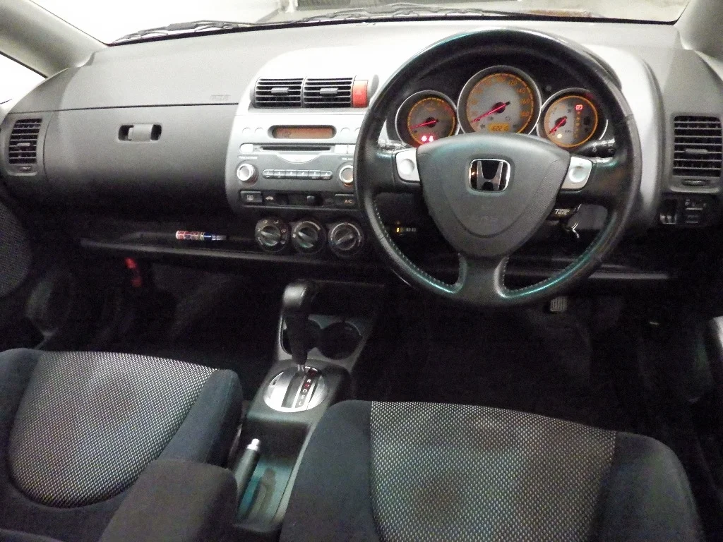 Honda Fit  с аукциона в Японии