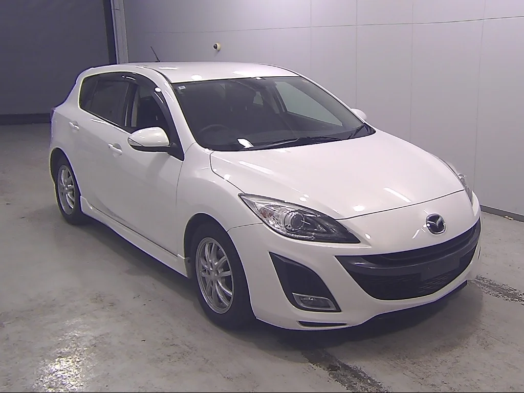 Mazda AXELA SPORT  с аукциона в Японии