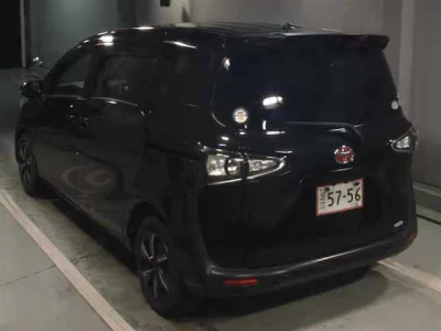 Toyota Sienta